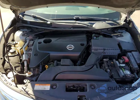 2014 Nissan Altima 2.5 S z USA, uszkodzony, nr VIN 1N4AL3AP3EC113204